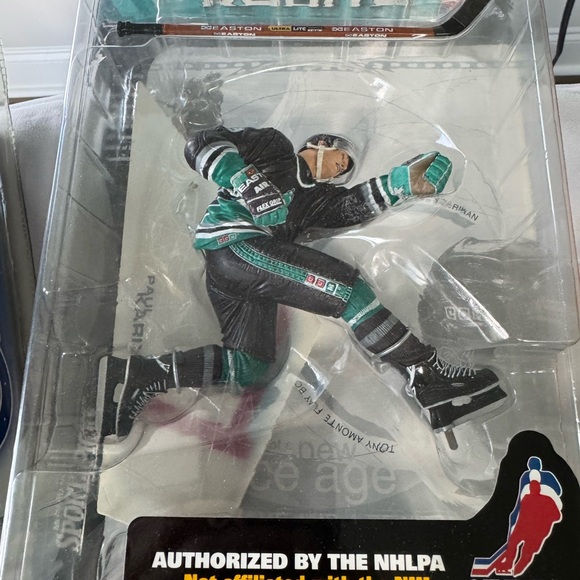 Mcfarlane figures - Picture 5 of 9